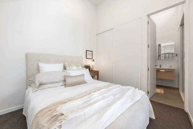 385 Murphys Road Flat Bush_7