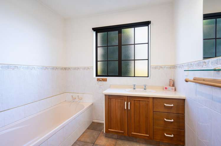 10a Harford Court Stoke_7