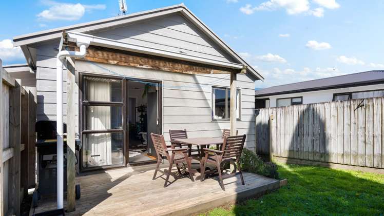 4B Fernleigh Avenue Waiuku_12