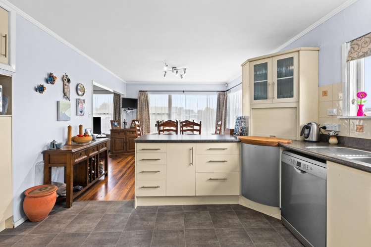 14 Magdalen Crescent Pirimai_9