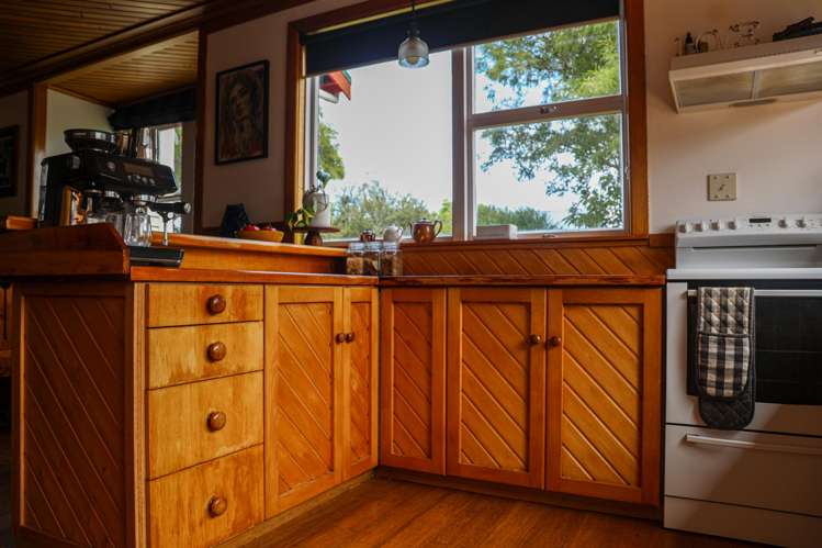 202 Stafford Street Hokitika_23