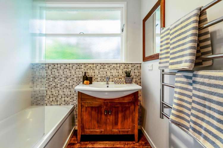 107 Sutherland Road Brookfield_21