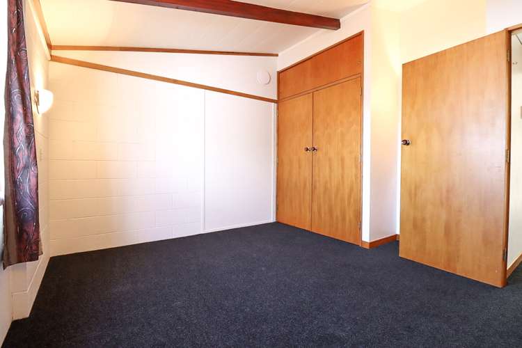 37 Guy Street Dannevirke_10