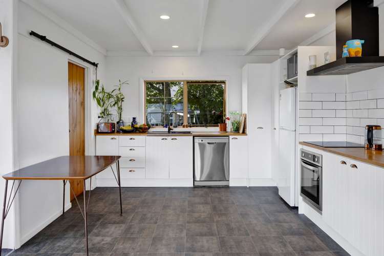 9 Standish Street Midhirst_5