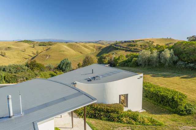 Architectural Designed Home with Spectacular Views