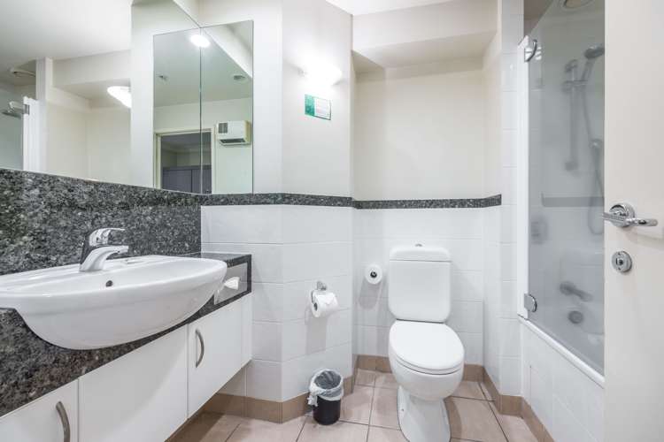 1i/100 Greys Avenue Auckland Central_6