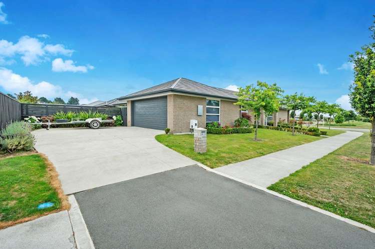 21 Shillingford Boulevard Rolleston_16
