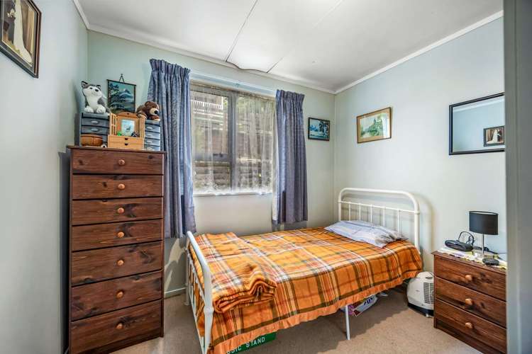 28 Tiroiti Grove Stokes Valley_8