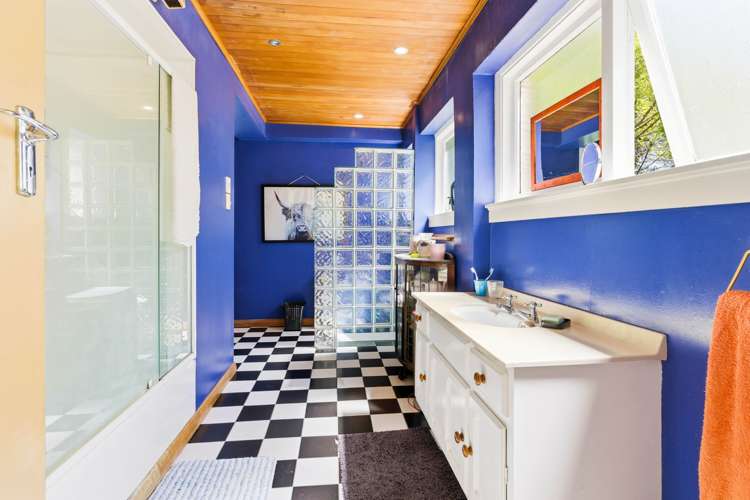 322 Hillingdon Street Normanby_17