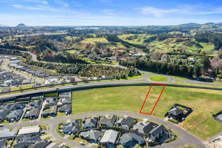 63 Whakaturou Crescent Pyes Pa_1