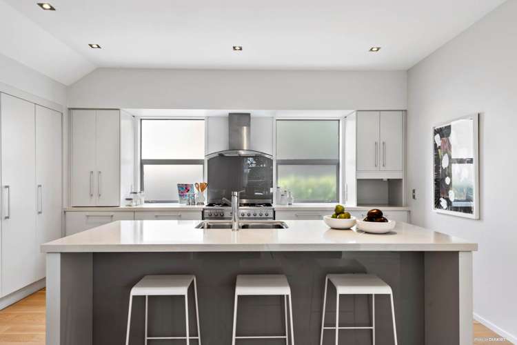 86 Long Drive Saint Heliers_12