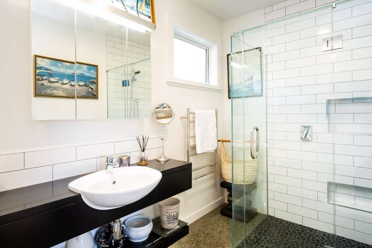 227 Durham Drive Havelock North_11