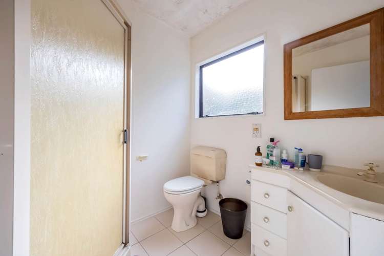 2/5 Seaford Place Murrays Bay_11