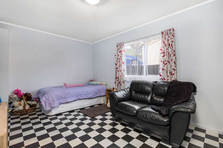 17 Seabar Place Glen Eden_23