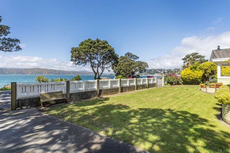 311 Karaka Bay Road Karaka Bays_1
