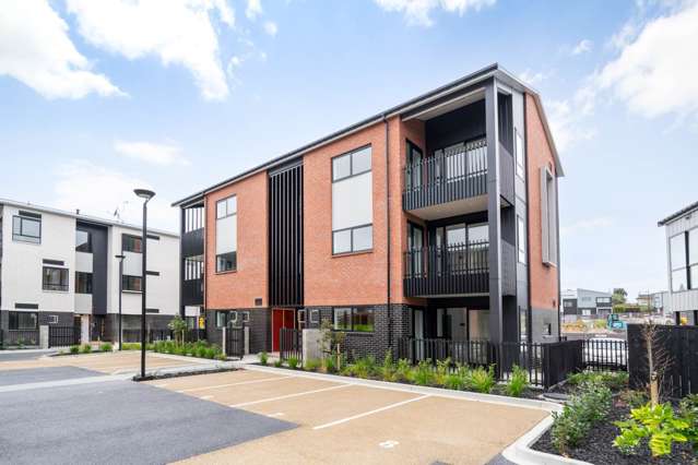 102/100 Cadness Street Northcote_3