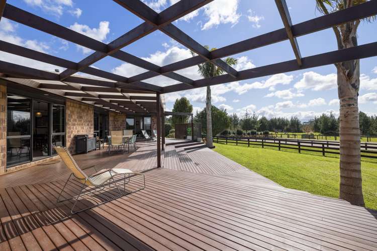3 Sarona Park Drive Omanawa_17