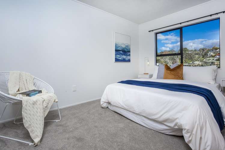 2/17 Greenvalley Rise Glenfield_7