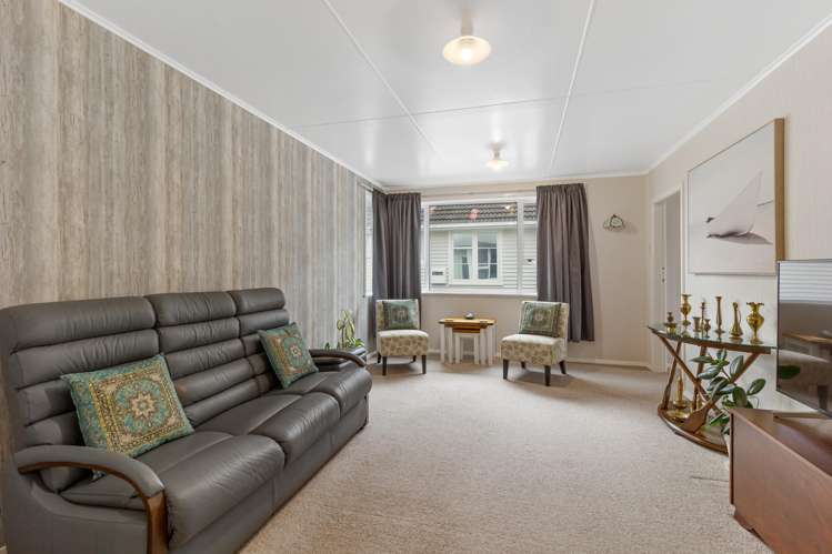 4 Rugby Street Levin_2