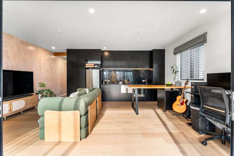 2/163 Hobsonville Point Road_3