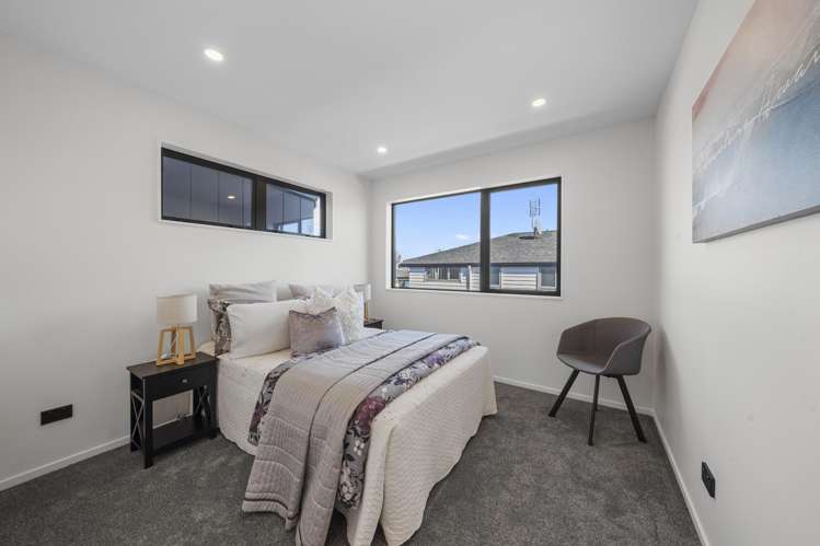 5/32 Bradbury Road Botany Downs_12