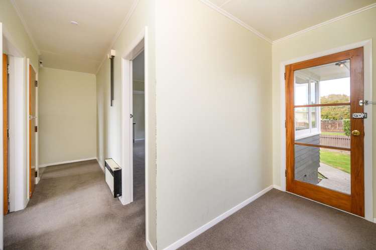 19 Sefton Avenue Highbury_8