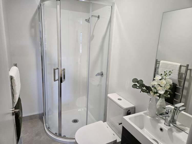 128/126 Commerce Street 1067_6