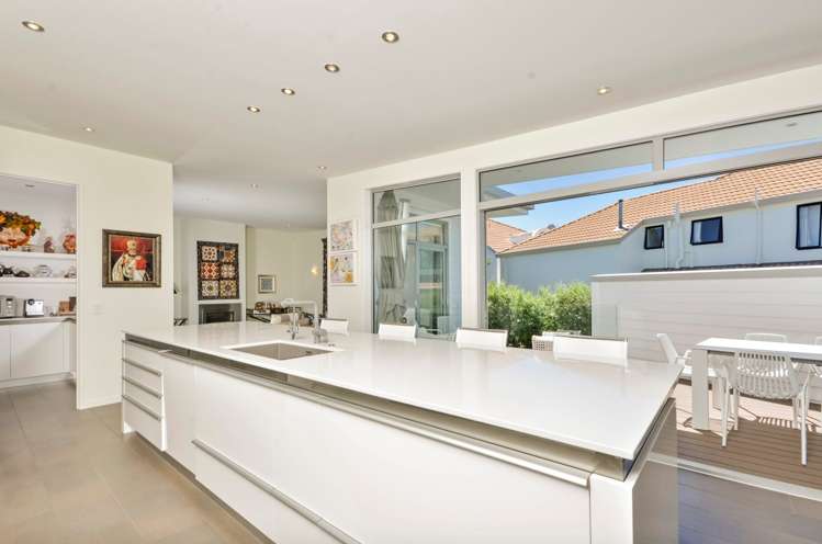 4b Beach Road Castor Bay_7