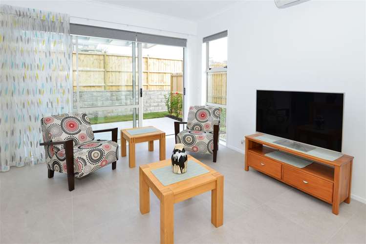 3 Couldrey Crescent Red Beach_2