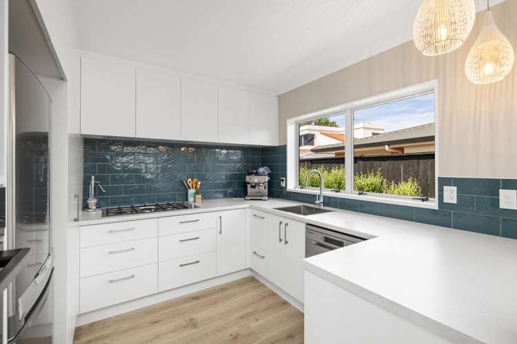 16 Whakaruru Place Matua_9