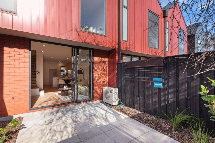 5/13 Donald Place Merivale_10