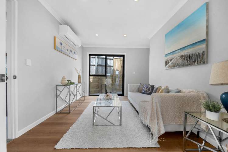 76 Koromeke Street Flat Bush_15