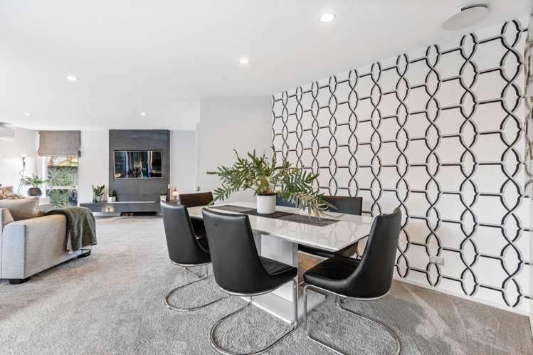 16 Windfall Grove Greenhithe_8