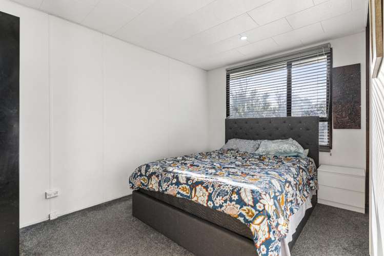 211 Glengarry Road Glen Eden_9