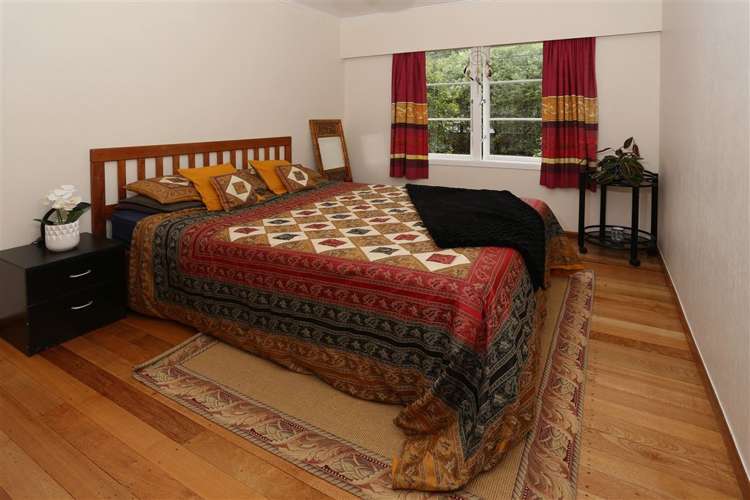 15 Henderson Valley Road Henderson_17