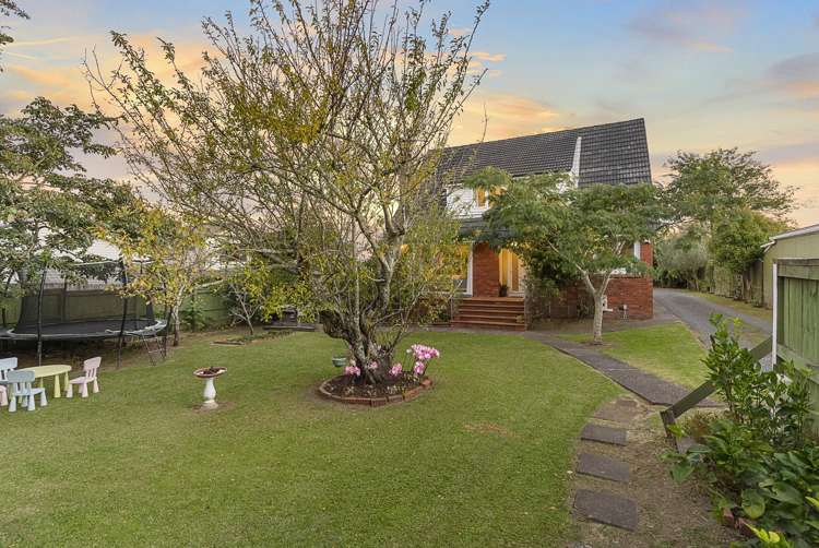 53 Paparoa Road Cockle Bay_35