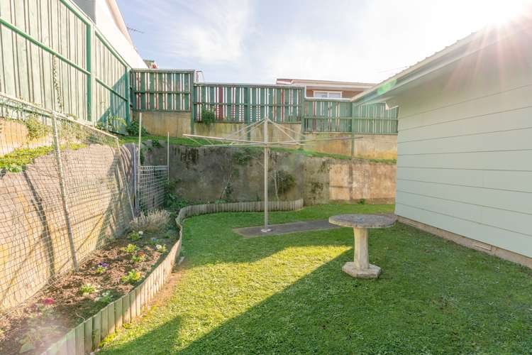 1b Westview Grove Miramar_11