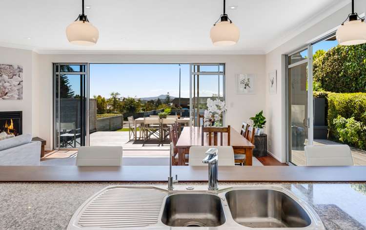 26 Copperfield Terrace Mellons Bay_12