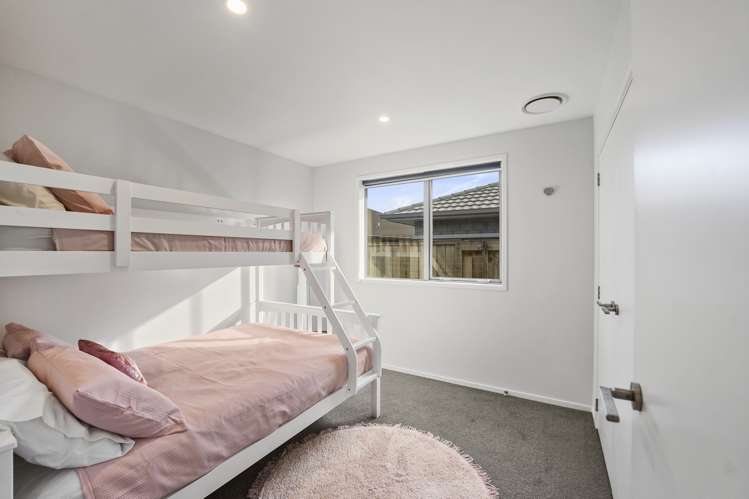 37 Kahuparere Crescent Pyes Pa_12