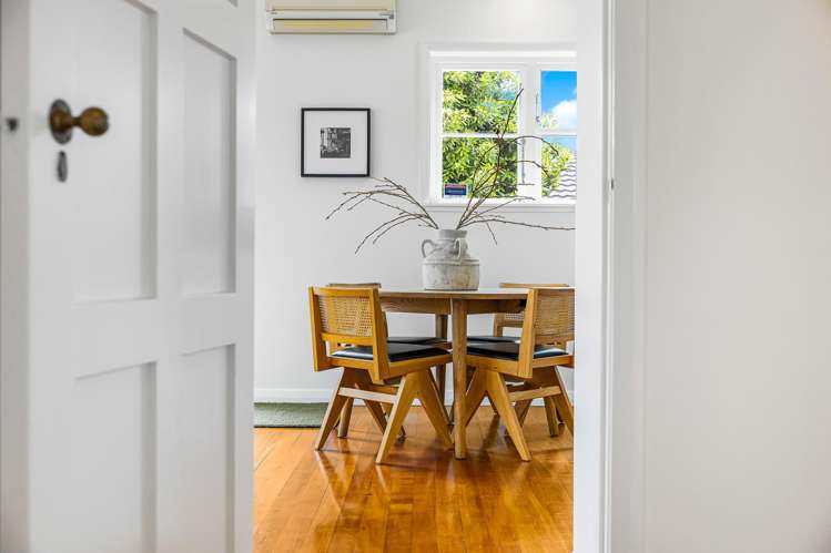 1/7 Neville Street Point Chevalier_11