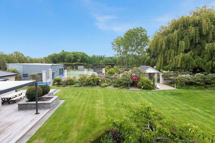 395 Marshland Road Marshland_27