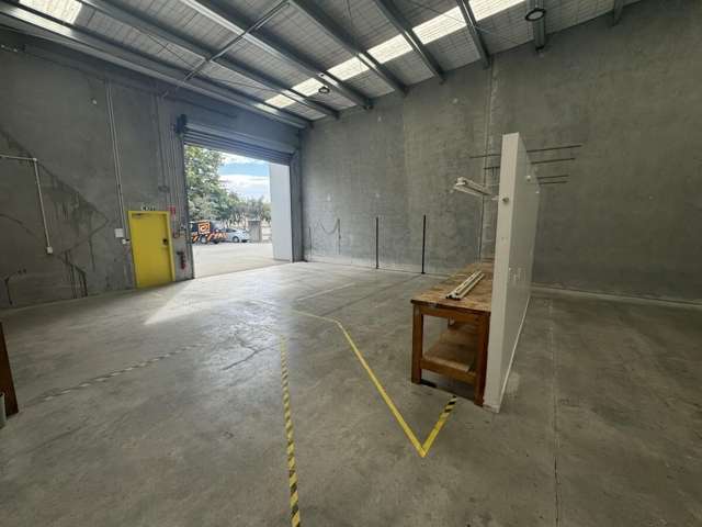 Unit 8, 18 Taurus Place Bromley_4