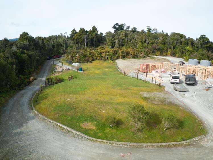 53B Rutherglen Road Paroa_18