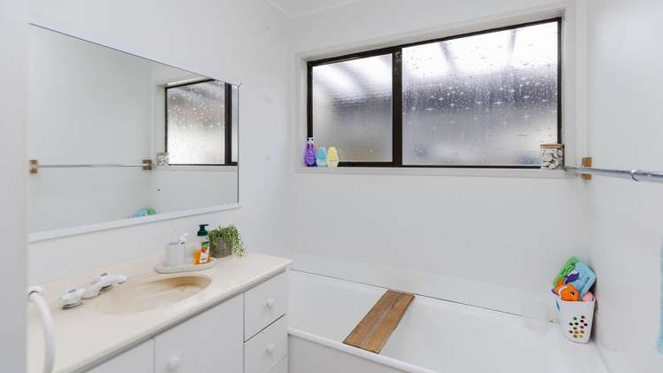 69 Pohutukawa Drive Pukete_11