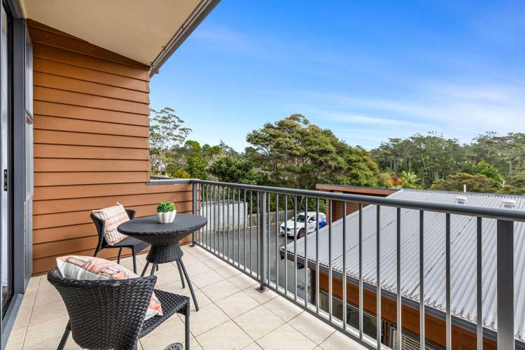 C 11/28 The Avenue Albany_7