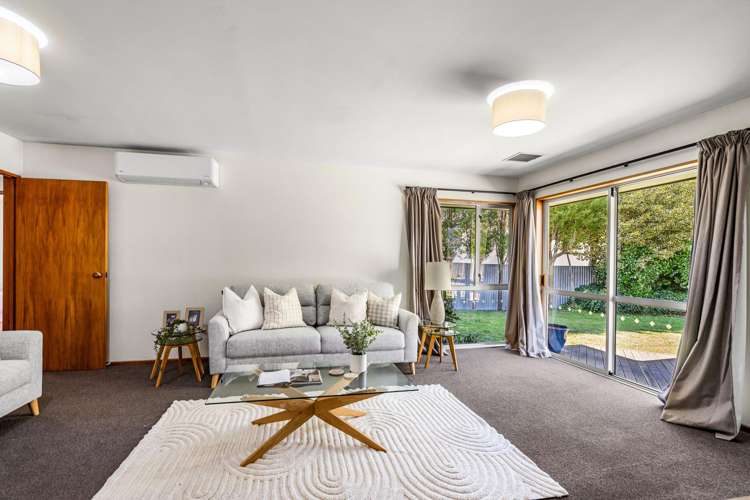 2/45B Trafford Street Harewood_6