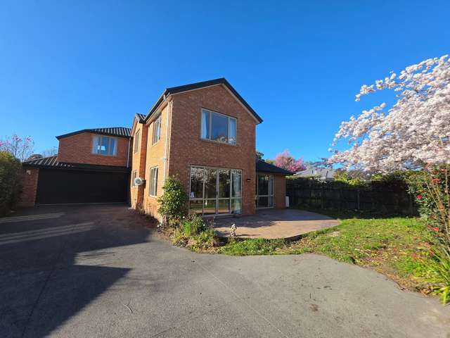 Spacious Family Home in Burnside