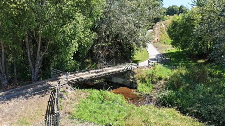 68 Greenacres Road North Redwood Valley_21