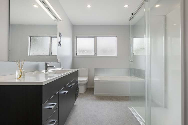 11 Rambler Crescent Beach Haven_10