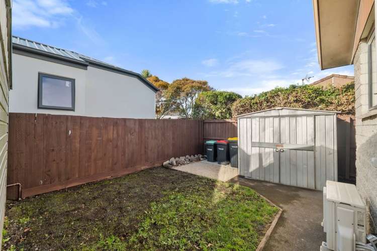 1/6 Randolph Street Woolston_23